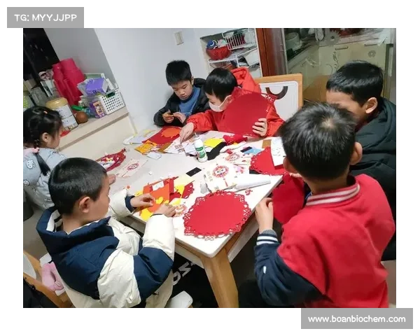 中斯学子共舞中国龙:在协作中传承文化力量 中斯学子共舞中国龙:在协作中传承文化力量
